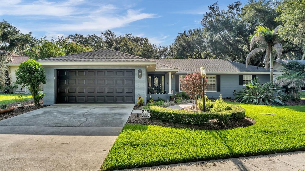 121 Shadow Ln., Lakeland, FL 33813