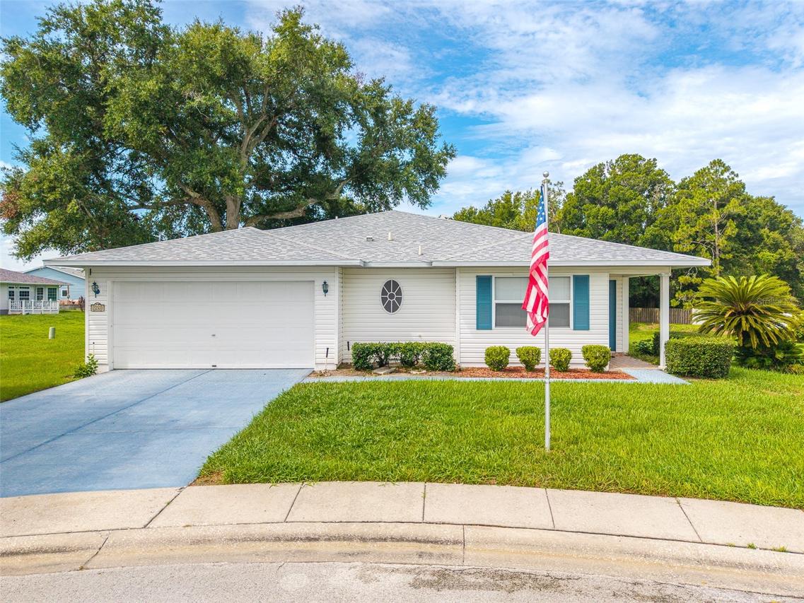2260 Grand Cypress Dr., Lakeland, FL 33810