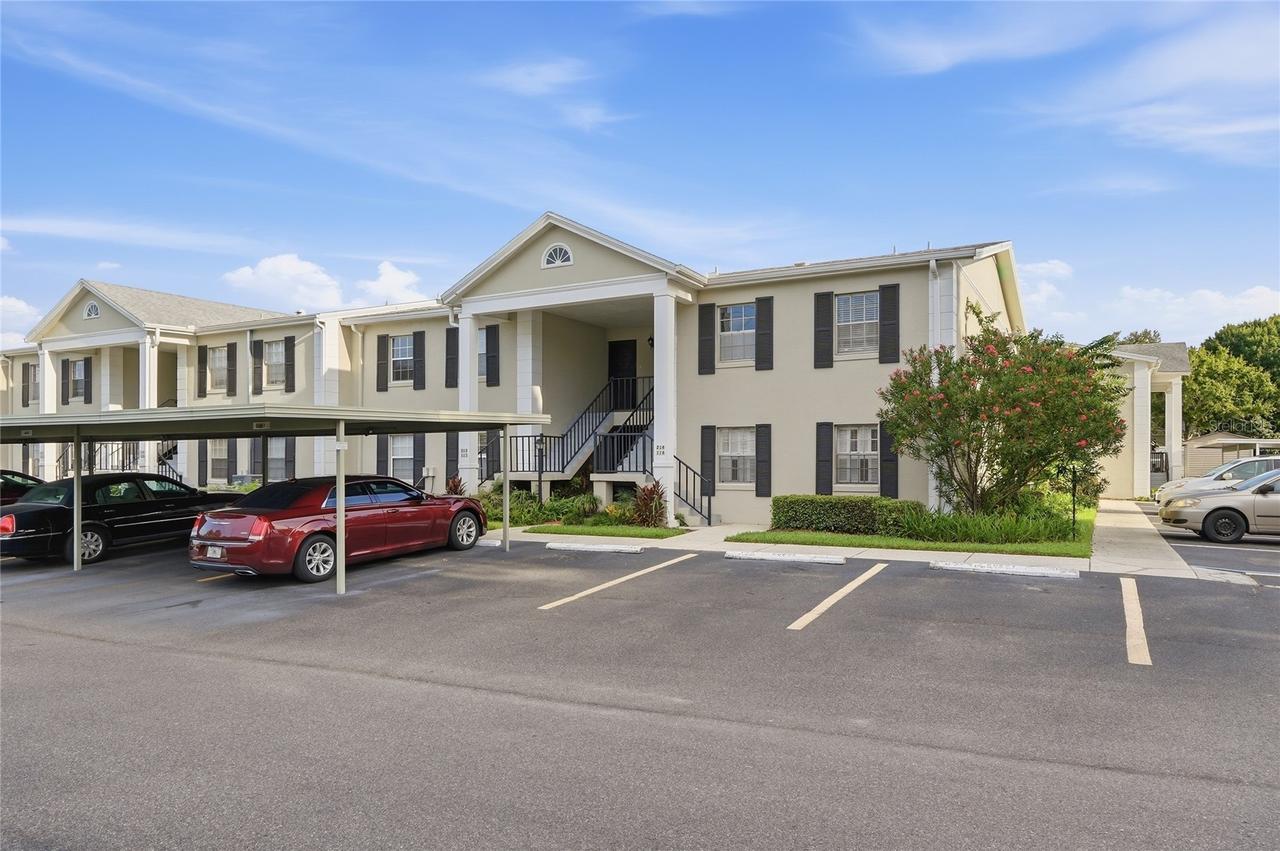 689 Lake Howard Dr. #213, Winter Haven, FL 33880