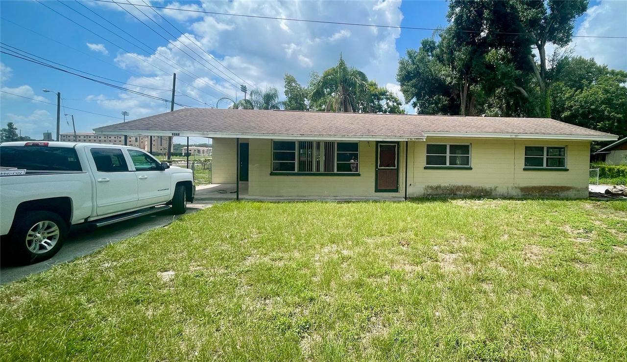 2033 Voltaire St., Lakeland, FL 33801