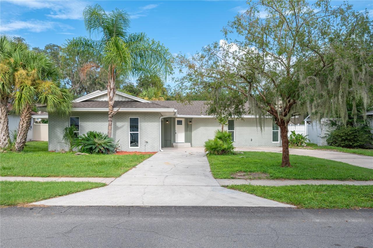407 Princess Pl., Lakeland, FL 33803