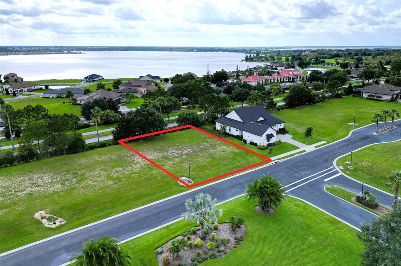 231 Blazing Star Ave., Lake Alfred, FL 33850