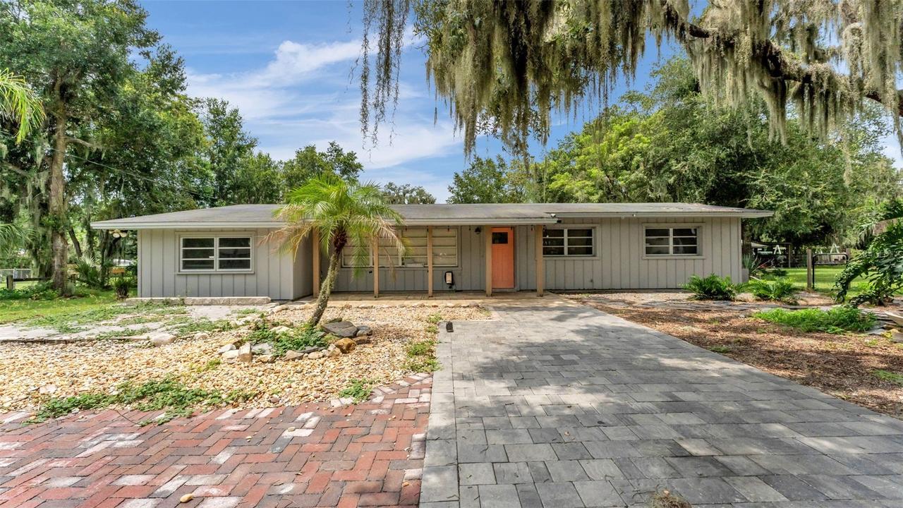 7011 Davin St., Lakeland, FL 33813