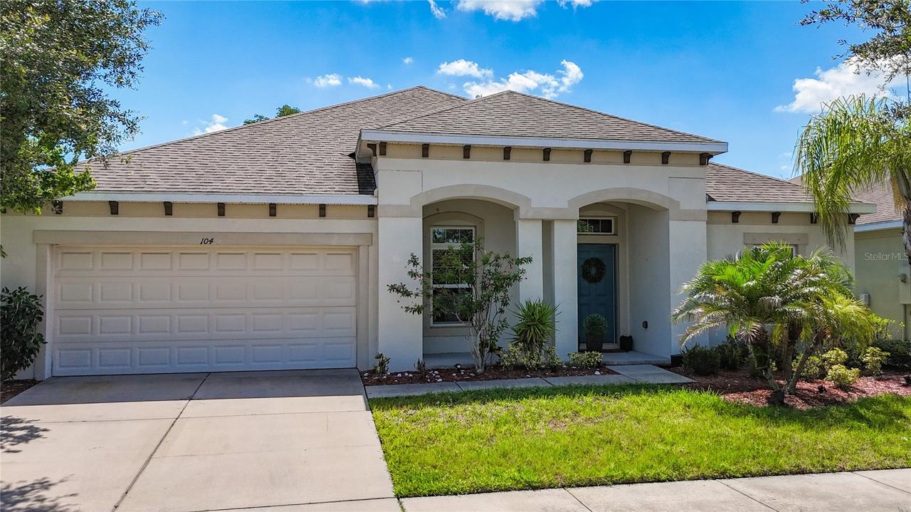 10457 Waterstone Dr., Riverview, FL 33578