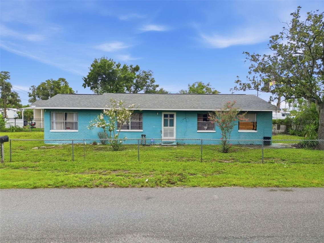 2215 Emma St., Lakeland, FL 33815