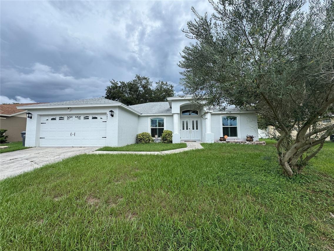 2851 Blush Dr., Lakeland, FL 33813