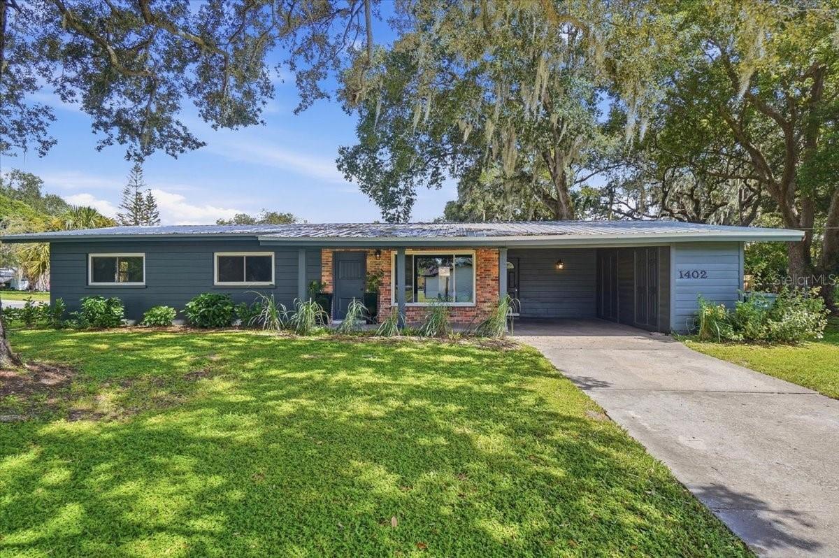 1402 Phyllis St., Lakeland, FL 33803
