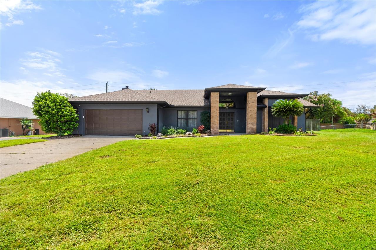 280 Santa Rosa Dr., Winter Haven, FL 33884