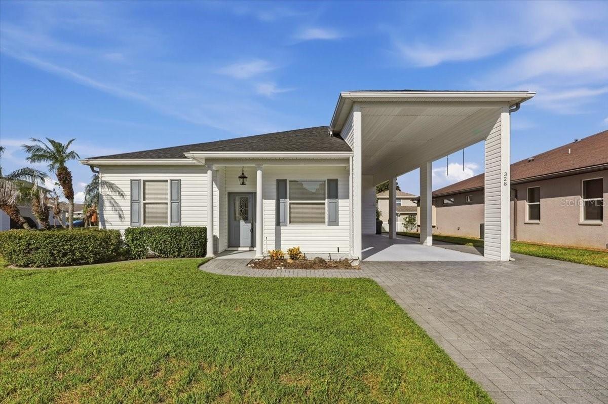 328 Motorcoach Dr., Polk City, FL 33868