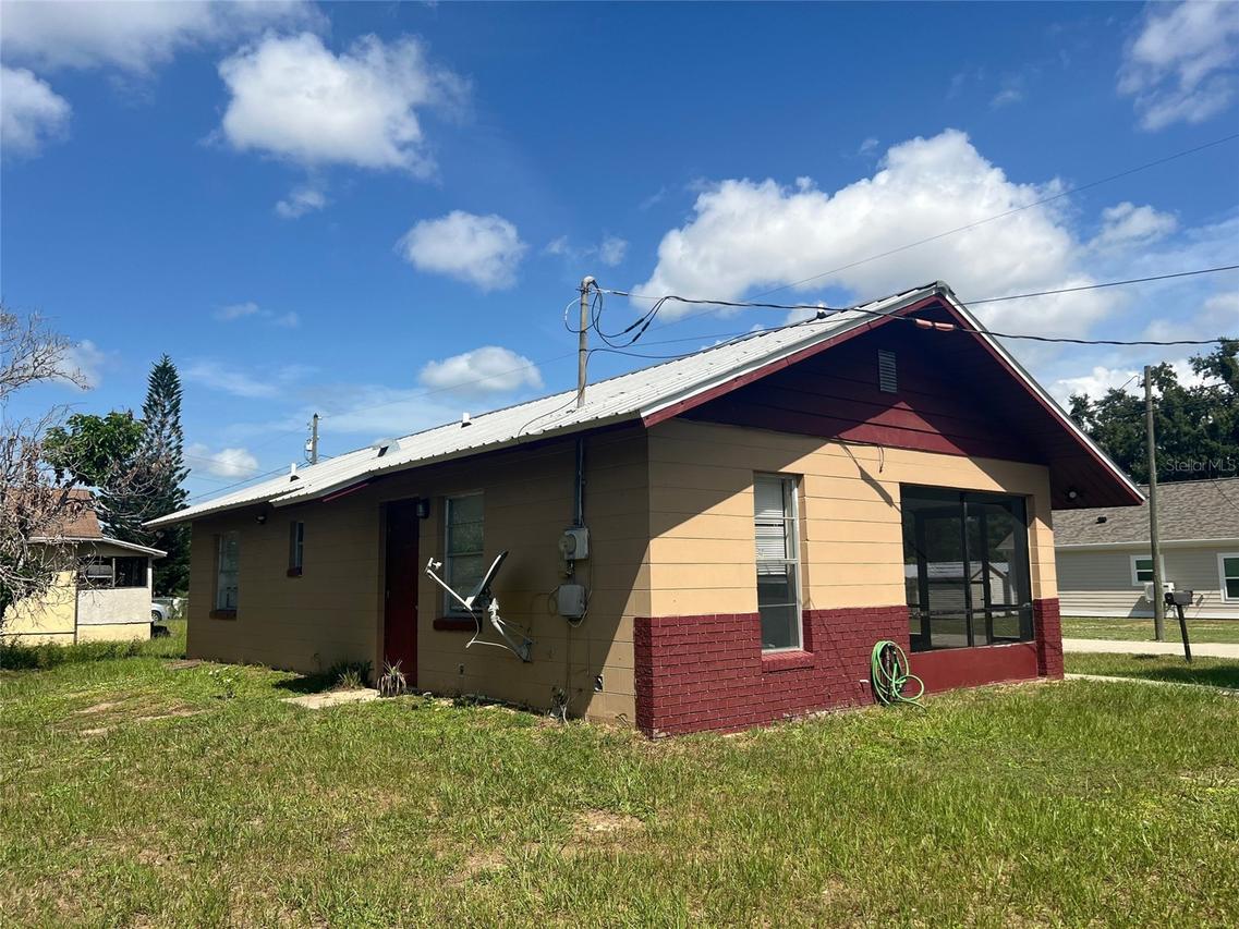 1300 S Carolina Ave., Avon Park, FL 33825