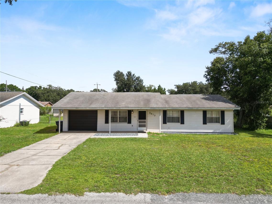 2912 Woodcrest Ln., Lakeland, FL 33805