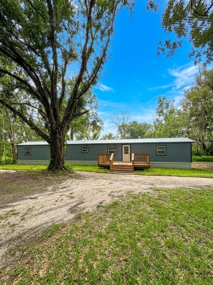 565 Jones Rd., Auburndale, FL 33823
