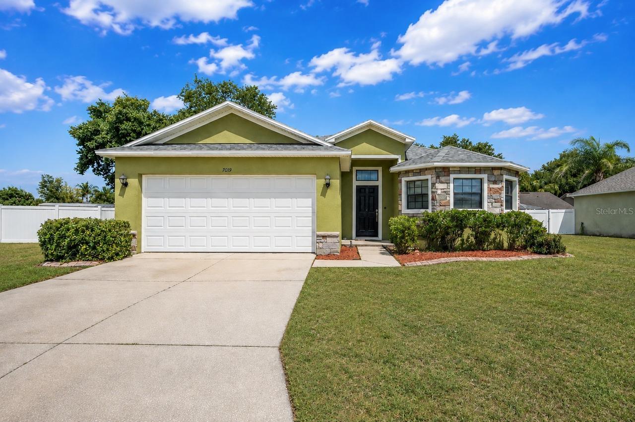 7019 Heatherbrook Dr., Lakeland, FL 33809