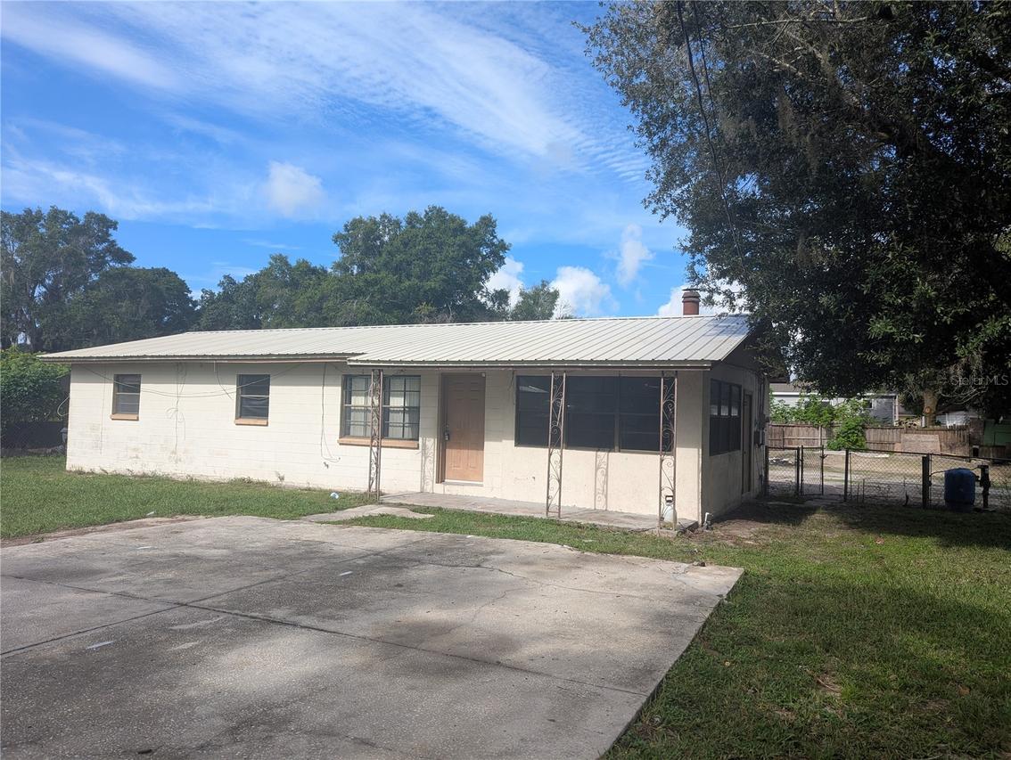 1230 Rowell St., Auburndale, FL 33823