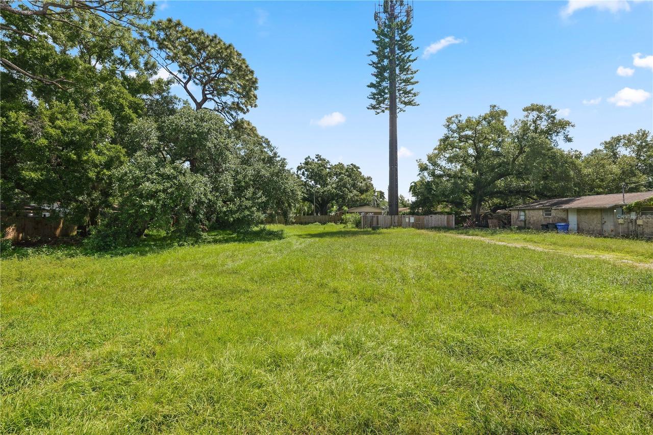 13805 N 20th St., Tampa, FL 33613