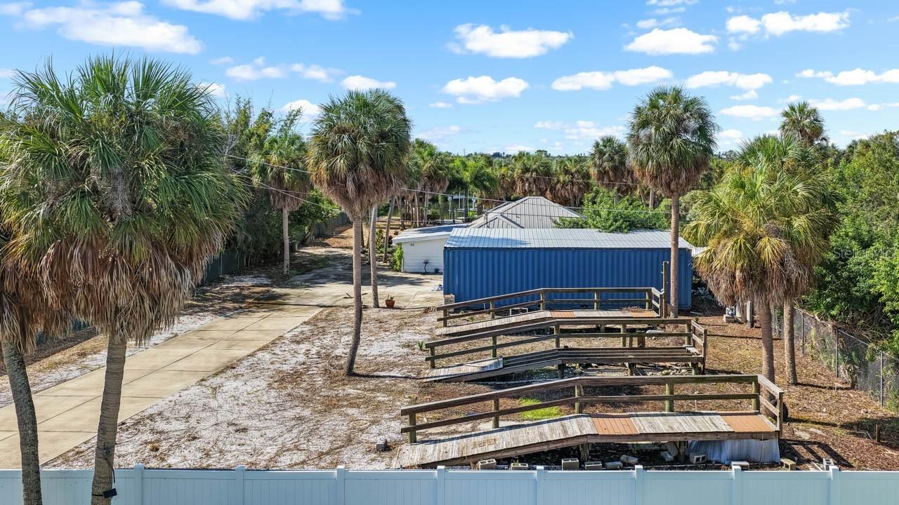 102 Trouve Ln., Ruskin, FL 33570
