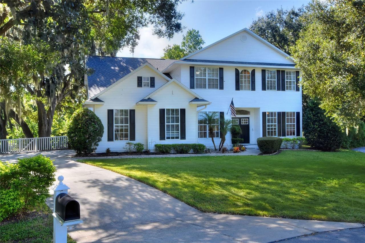 7365 Millbrook Oaks Dr., Lakeland, FL 33813