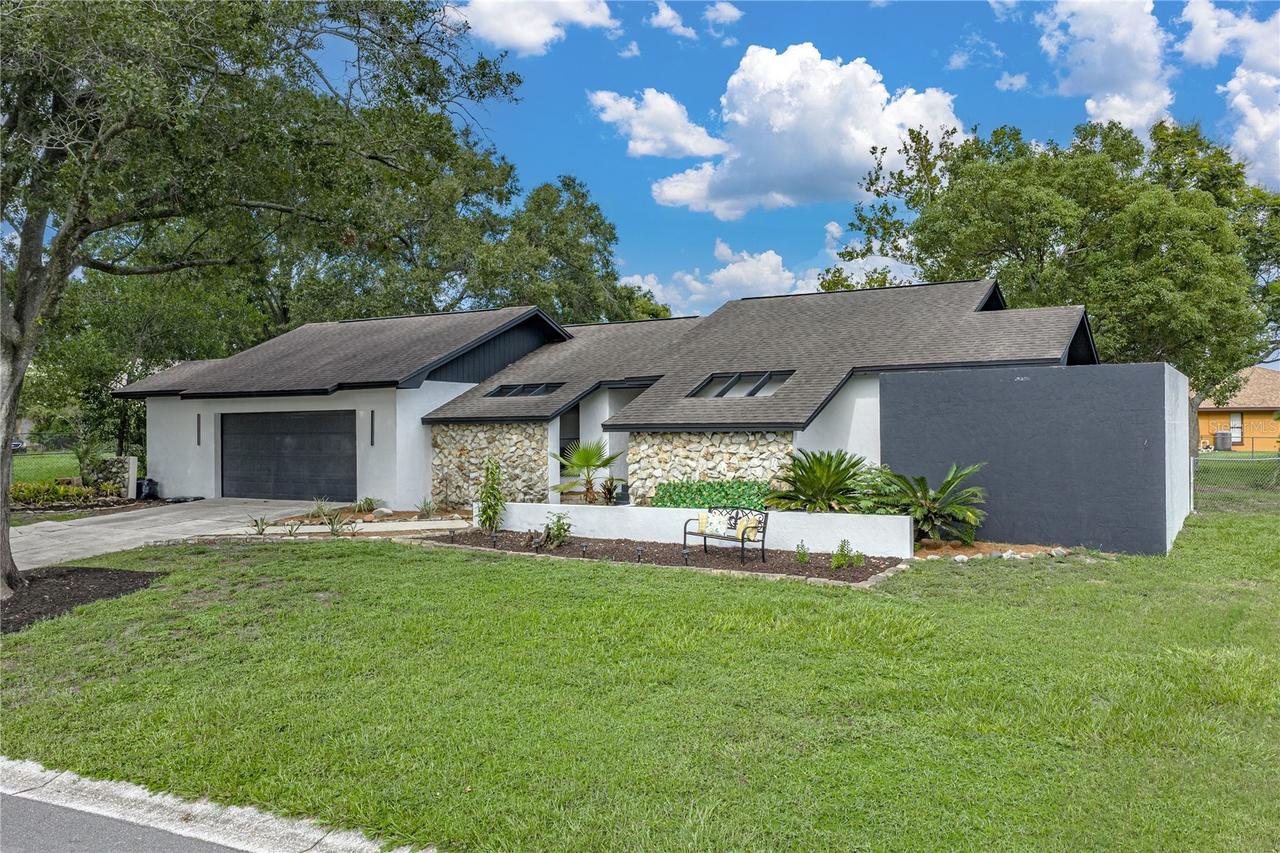 6745 Englelake Dr., Lakeland, FL 33813