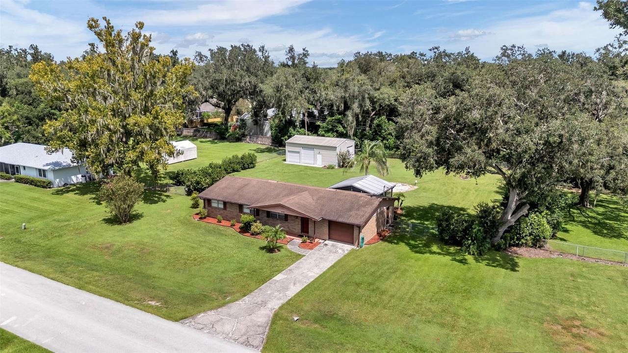 6520 Newman Cir., Lakeland, FL 33811