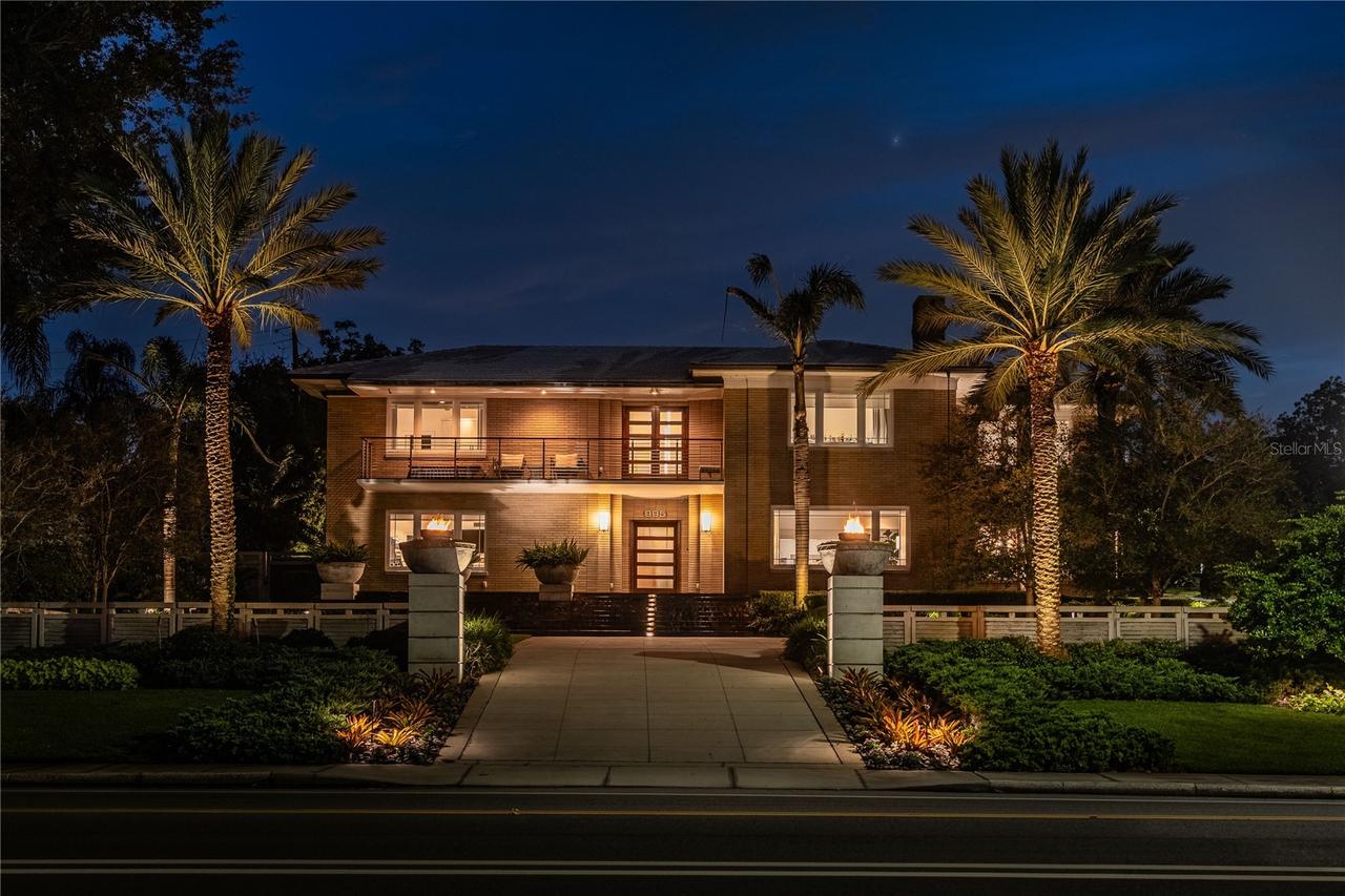 995 Lake Hollingsworth Dr., Lakeland, FL 33803
