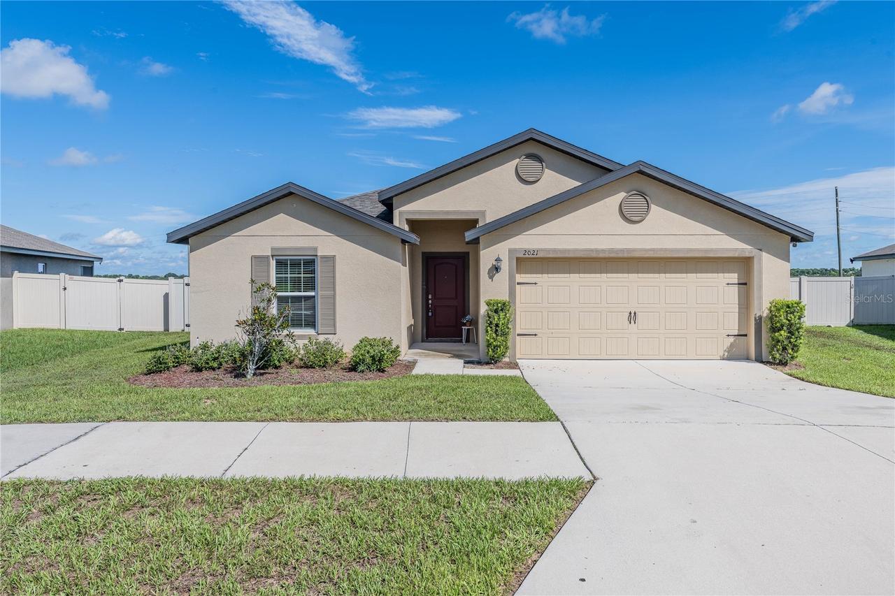 2021 Amber Sweet Cir., Dundee, FL 33838