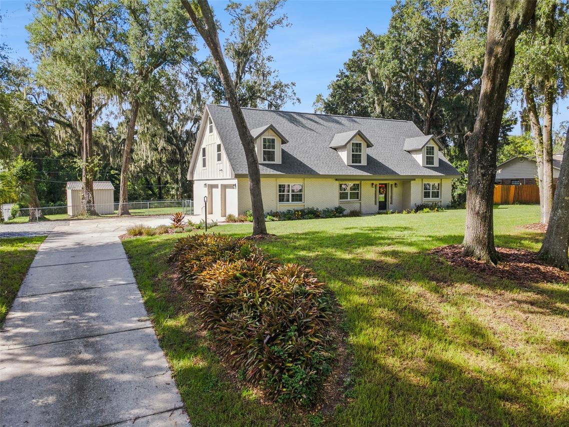3415 Imperial Ln., Lakeland, FL 33812