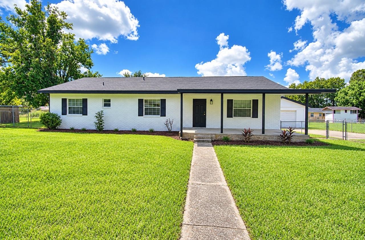 3225 Oakland Rd., Lakeland, FL 33801