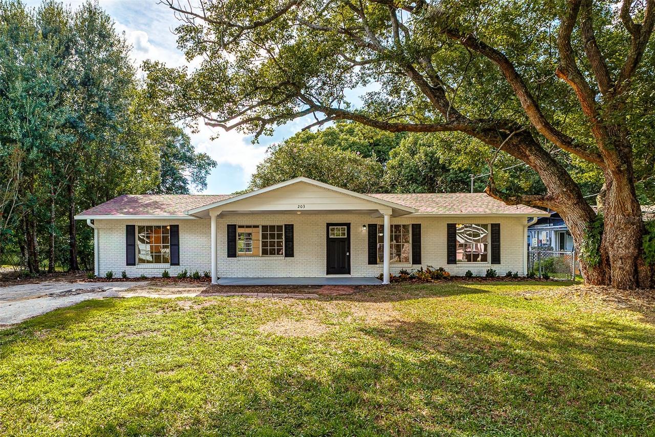203 Woodland Tr., Auburndale, FL 33823