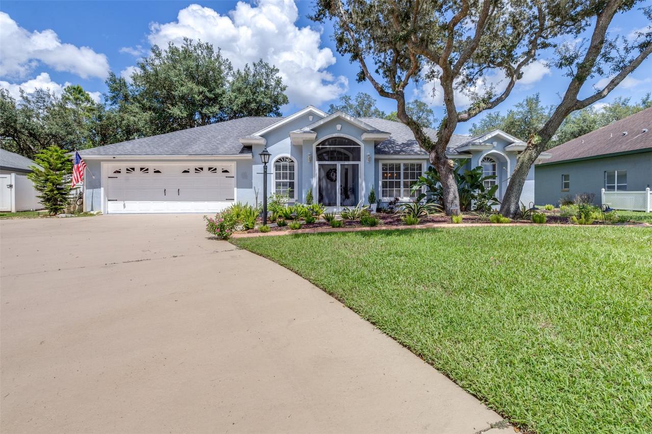5087 Strafford Oaks Dr., Sebring, FL 33875