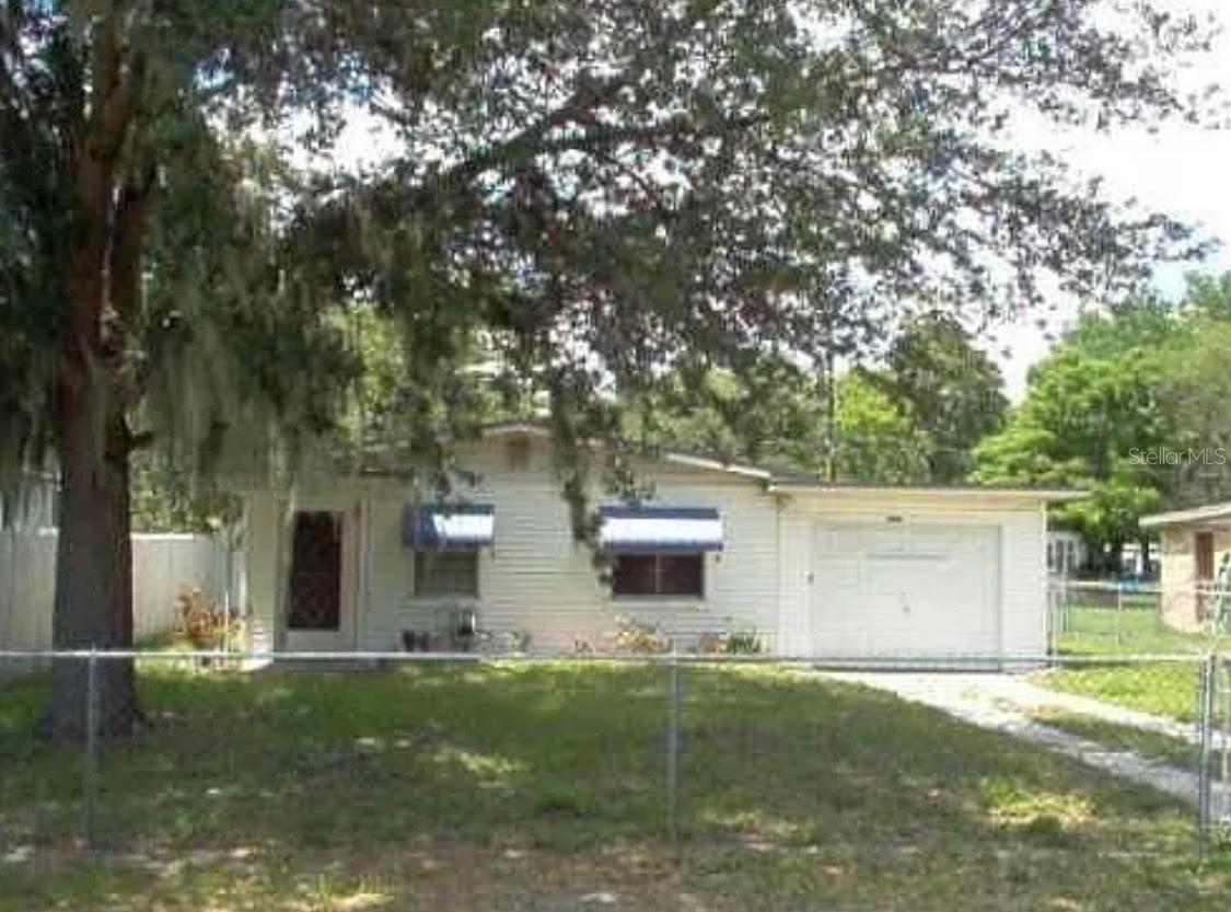 2607 Smithtown Dr., Lakeland, FL 33801
