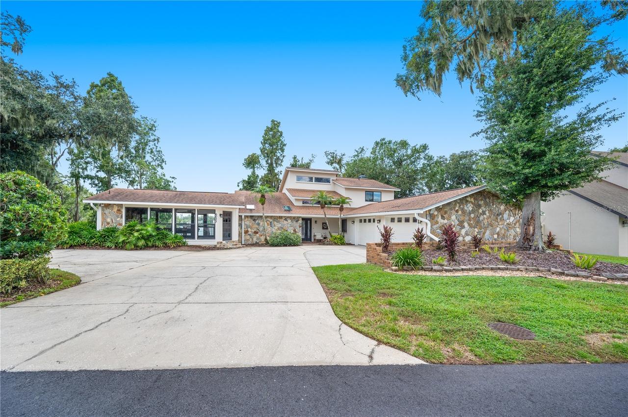 6033 Mountain Lake Dr., Lakeland, FL 33813