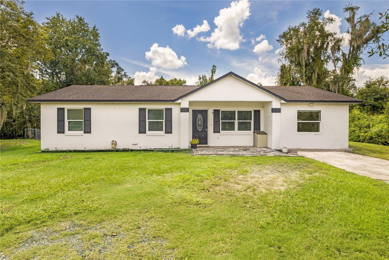802 Fox Lake Dr., Lakeland, FL 33809