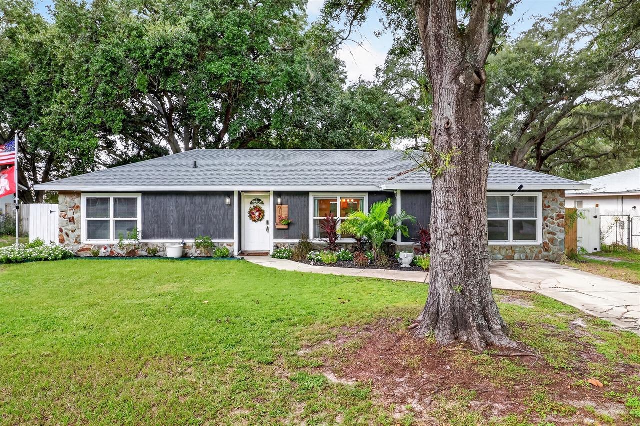 9152 Damascus Ave., Polk City, FL 33868