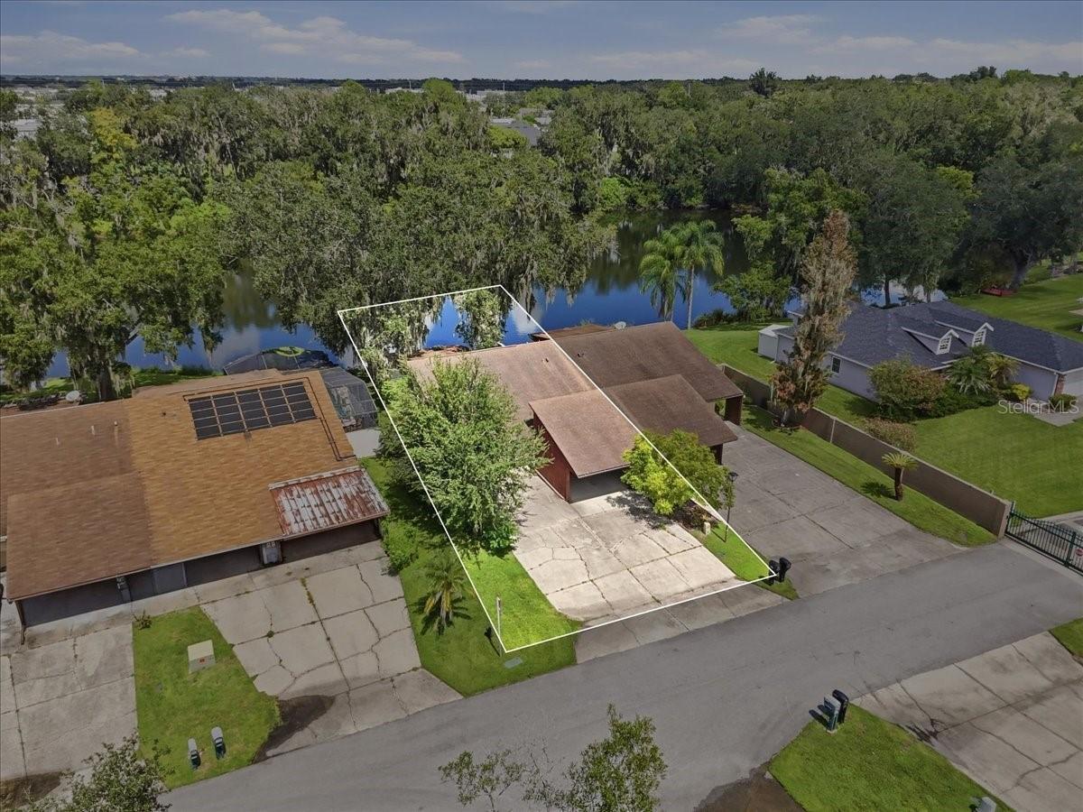 368 Lake Harris Dr., Lakeland, FL 33813