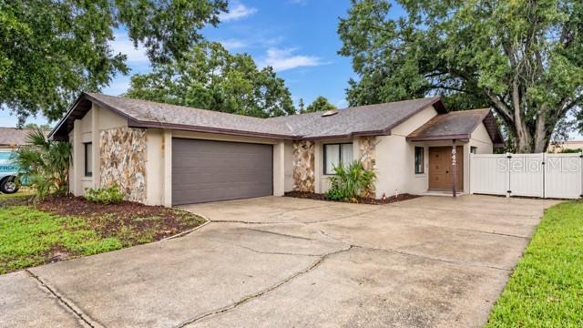 842 Rockingham Rd., Lakeland, FL 33809