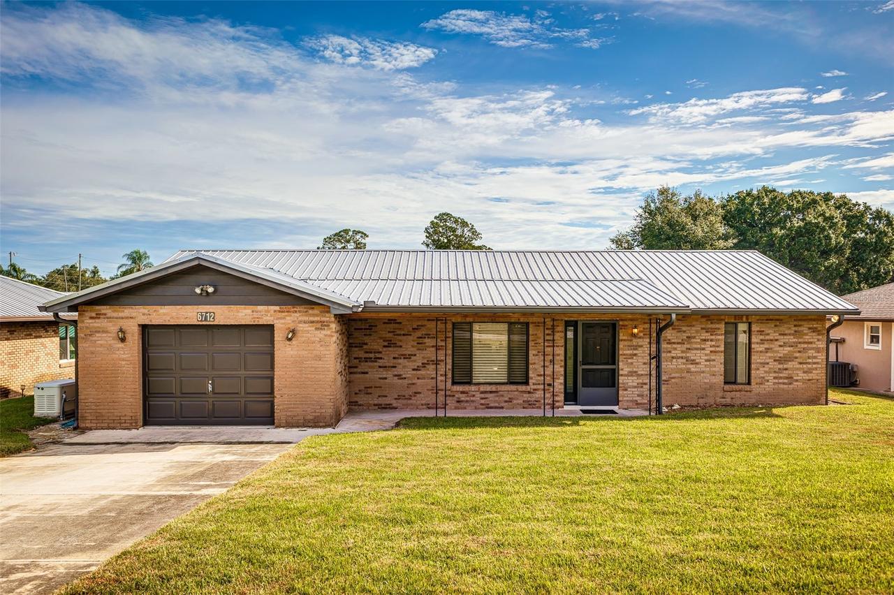 6712 Cypress Dr., Lake Wales, FL 33898