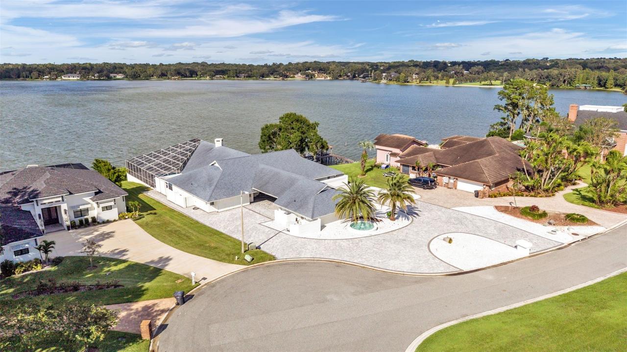 5934 Pier Place Dr., Lakeland, FL 33813