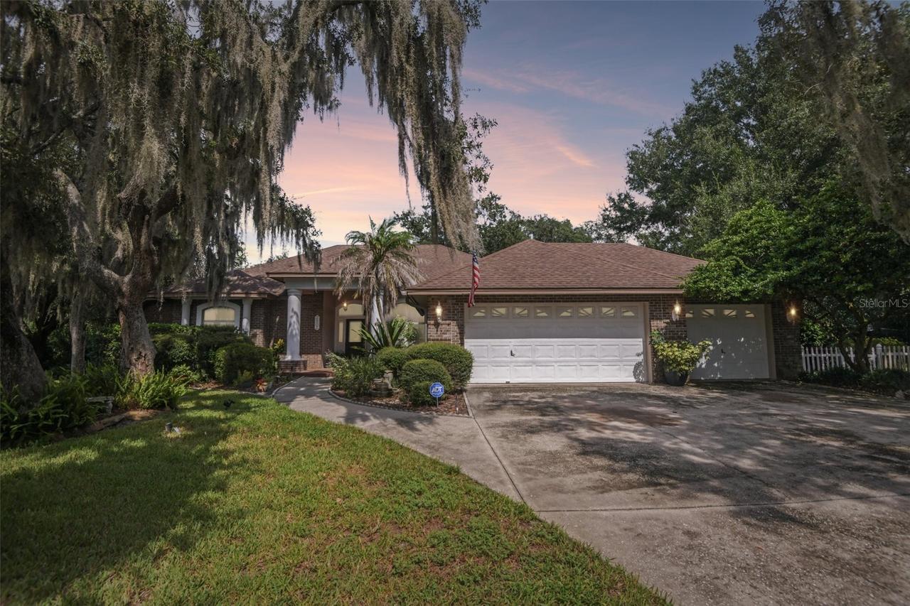3503 Oak Club Ct., Plant City, FL 33566
