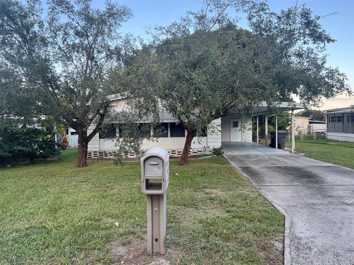 528 Skyline Dr., Lakeland, FL 33801