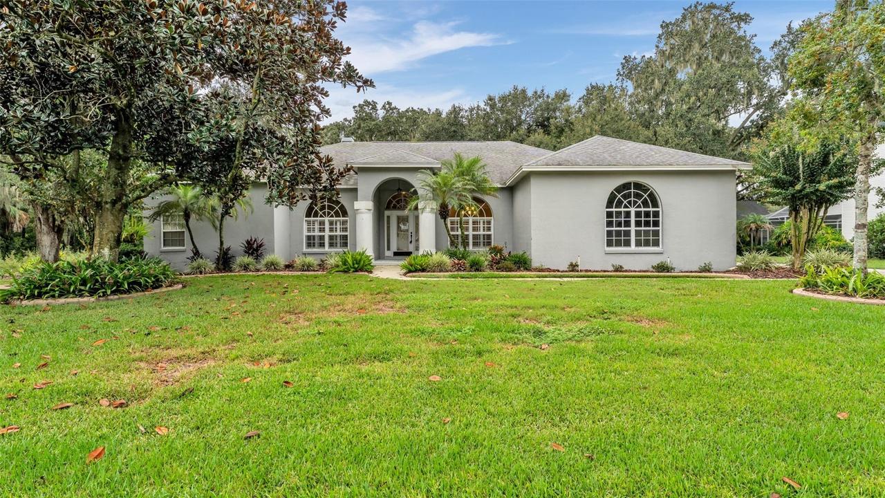 7265 Millbrook Oaks Dr., Lakeland, FL 33813