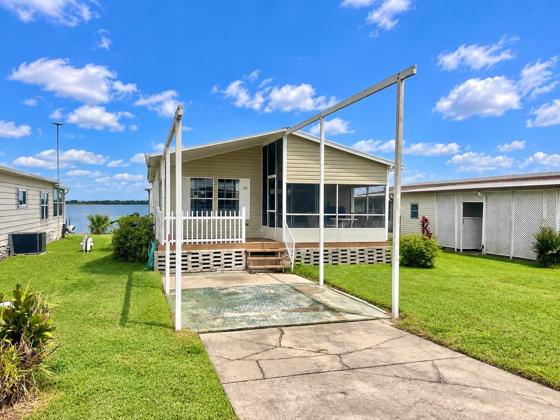 131 Bonnie Dr., Auburndale, FL 33823