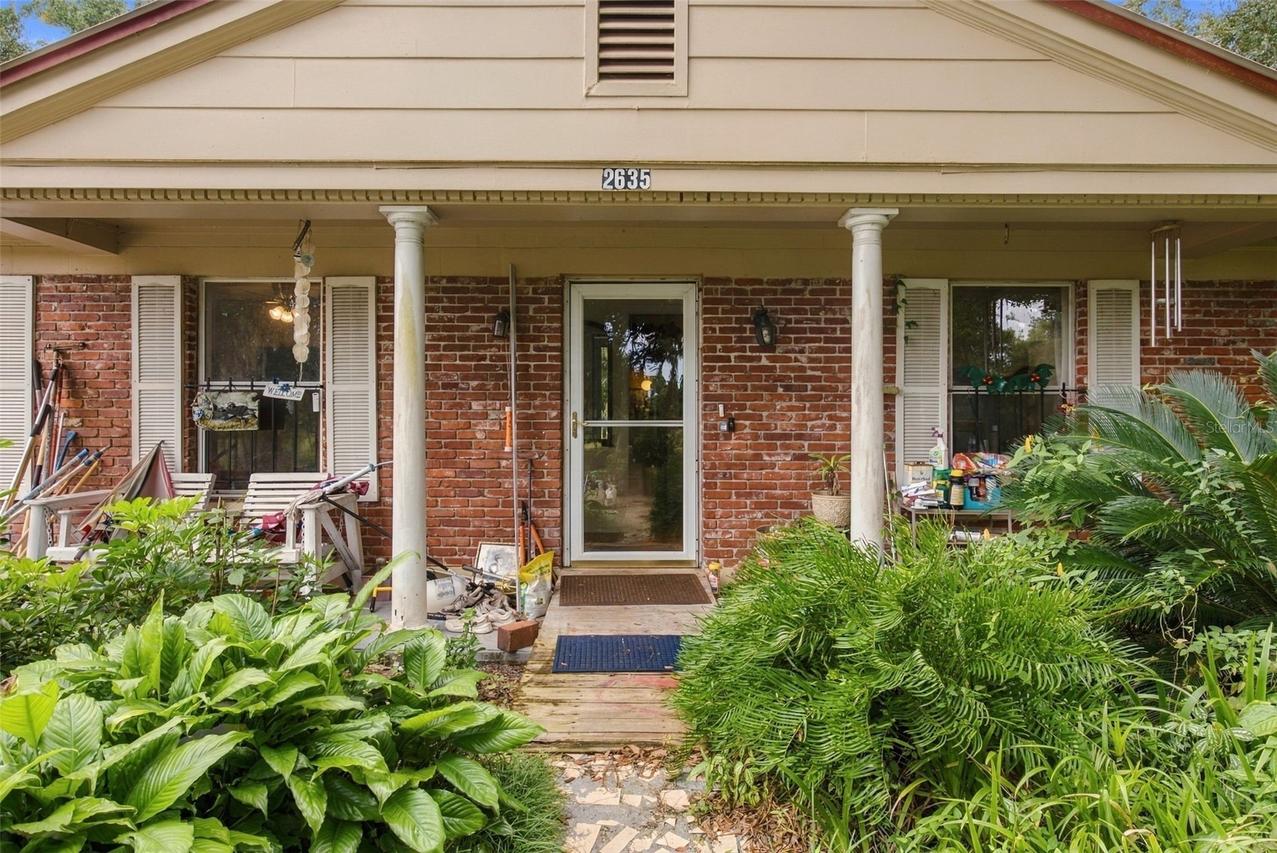 2647 Mcintosh Rd., Dover, FL 33527