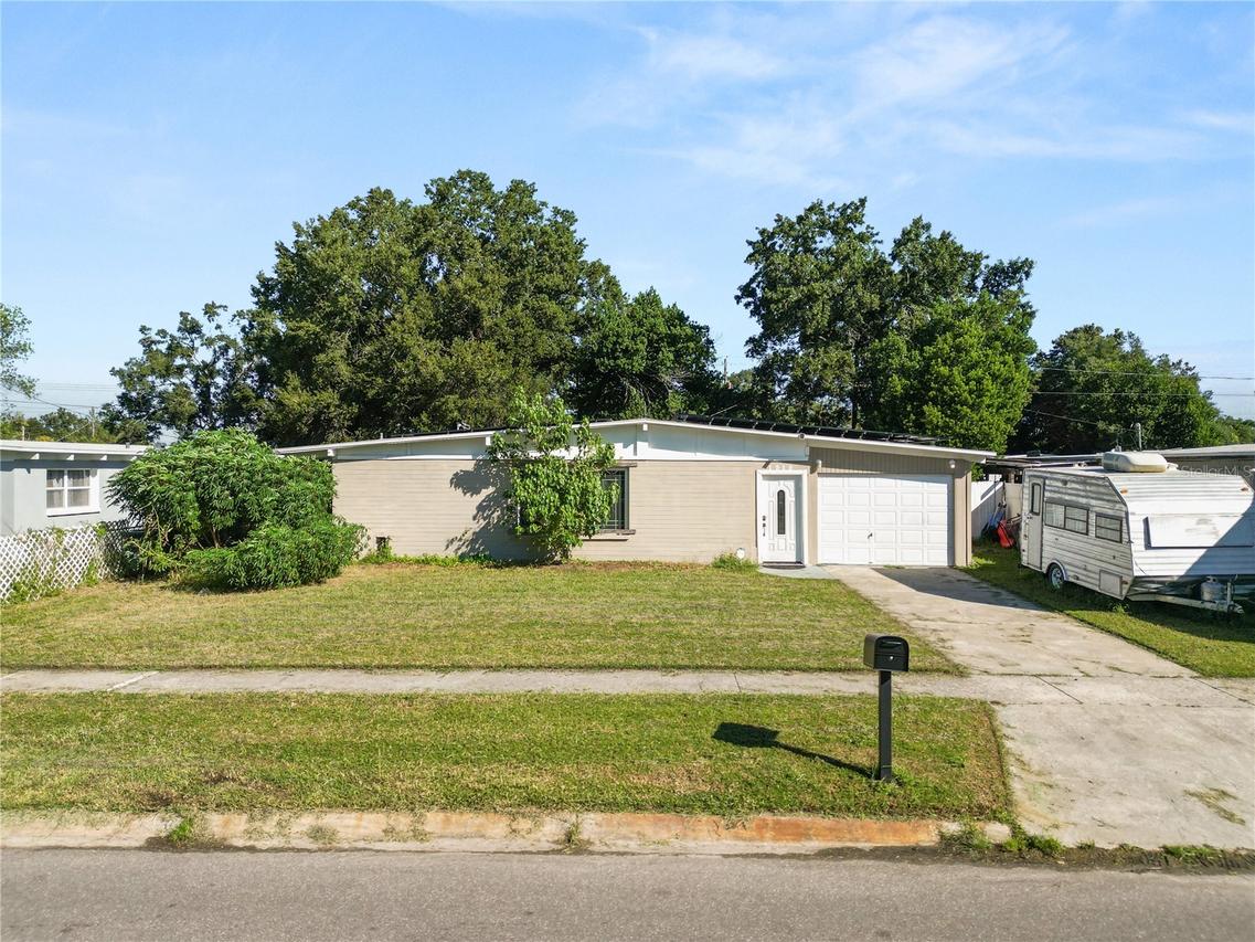 1515 Lancelot Loop, Tampa, FL 33619