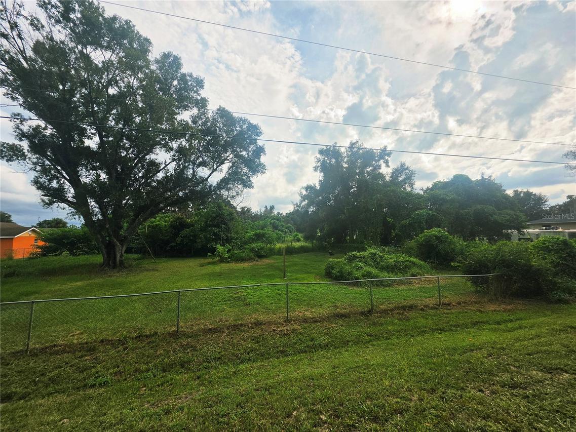 Little Orange Ave., Mulberry, FL 33860