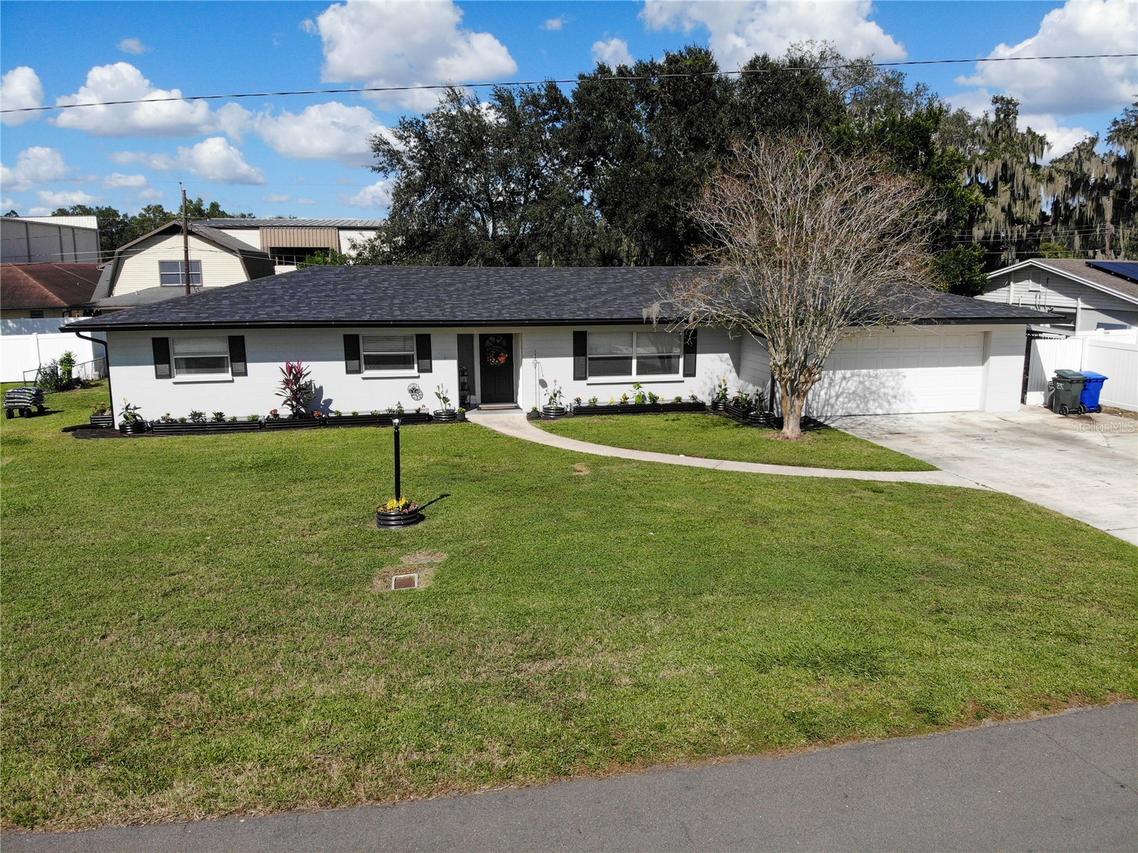 1016 Dolly Ln., Lakeland, FL 33813
