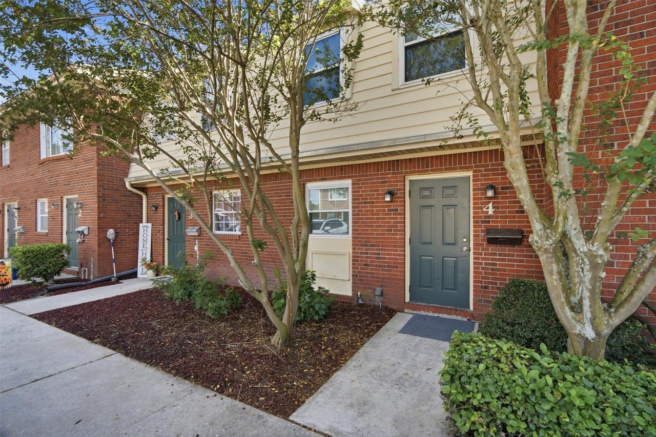 1920 E Edgewood Dr. #E4, Lakeland, FL 33803