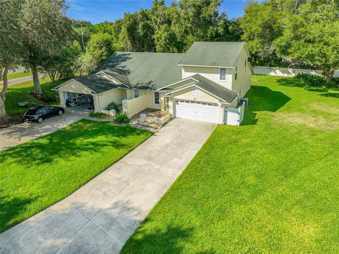 8805 Courtyard Ln., Groveland, FL 34736