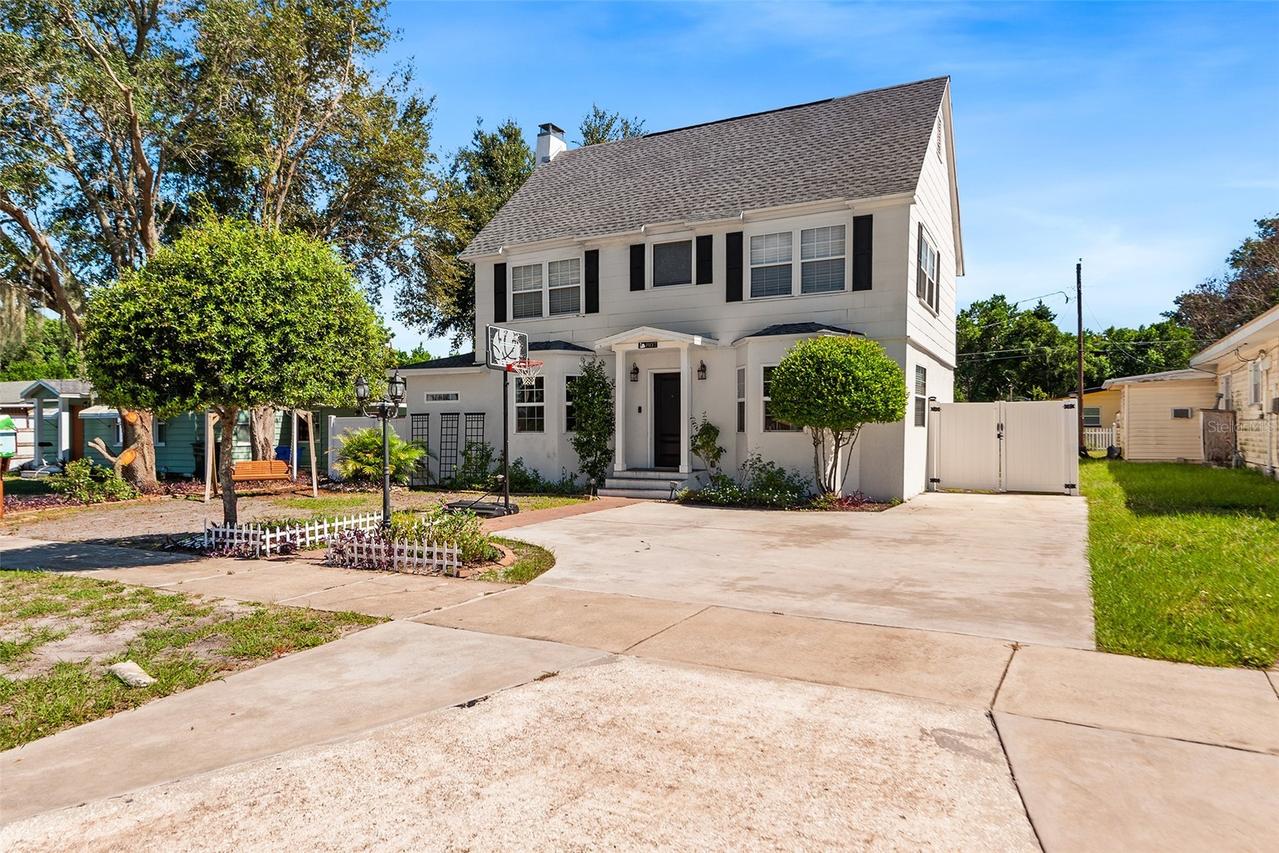 807 Interlachen Pkwy., Lakeland, FL 33801