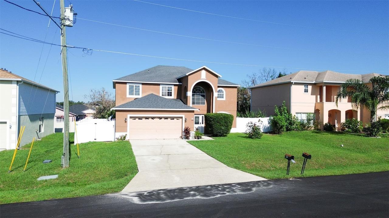1931 Dolphin Dr., Poinciana, FL 34759