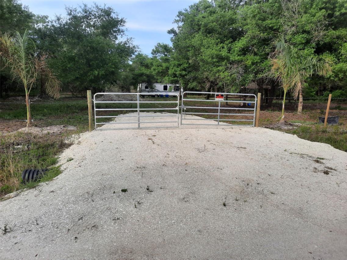 19527 NW 286th St., Okeechobee, FL 34972